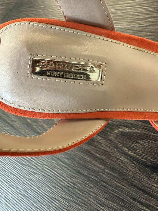 Босоніжки Carvela