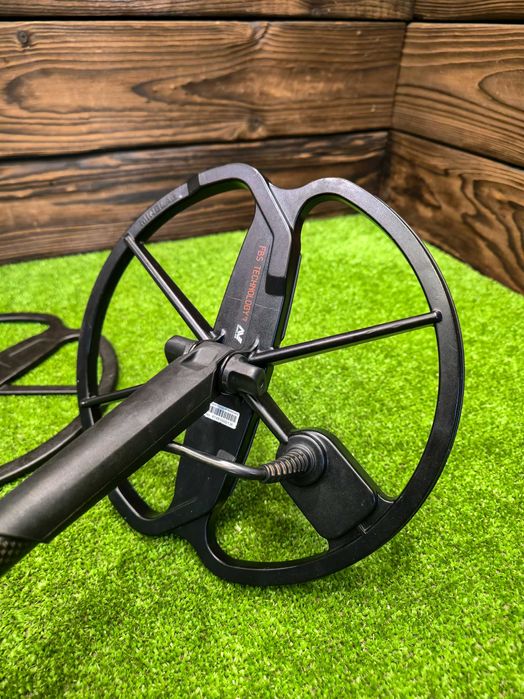 Металошукач Minelab E-Trac