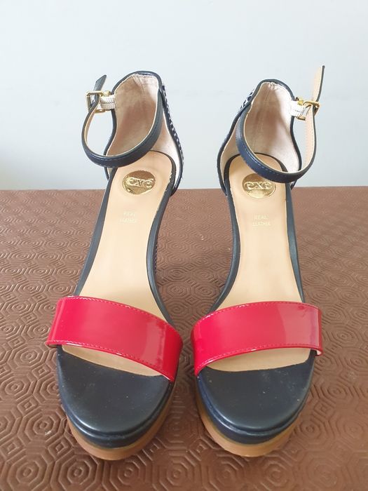 Sapatos marca EXÉ n°37 ( usados uma vez )