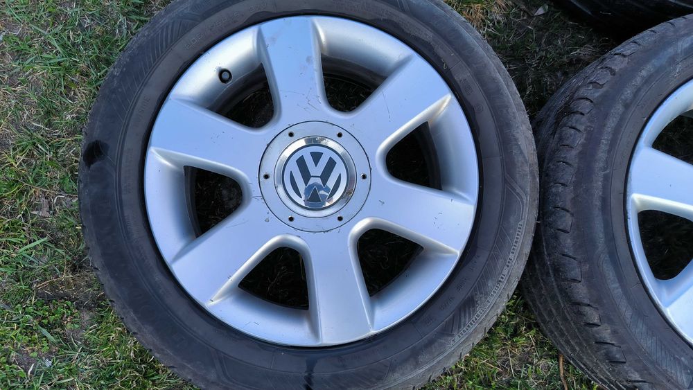koła, alufelgi 5x112 r16 golf V letnie, z oponami Goodyear Efficientgrip Performance 2 (DOT 11/21)