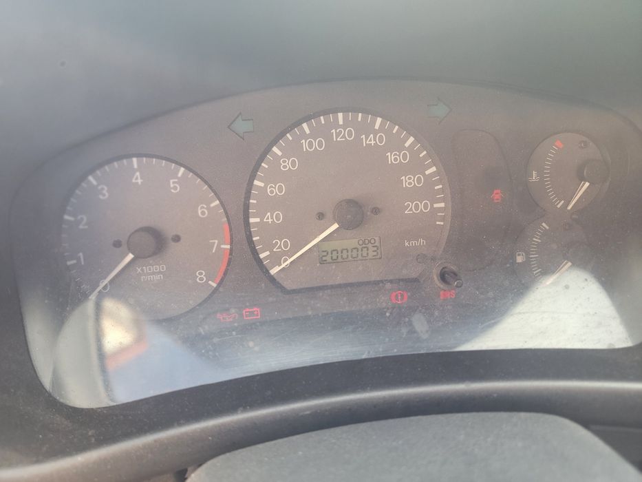 Mitsubishi Lancer 1.3 glx