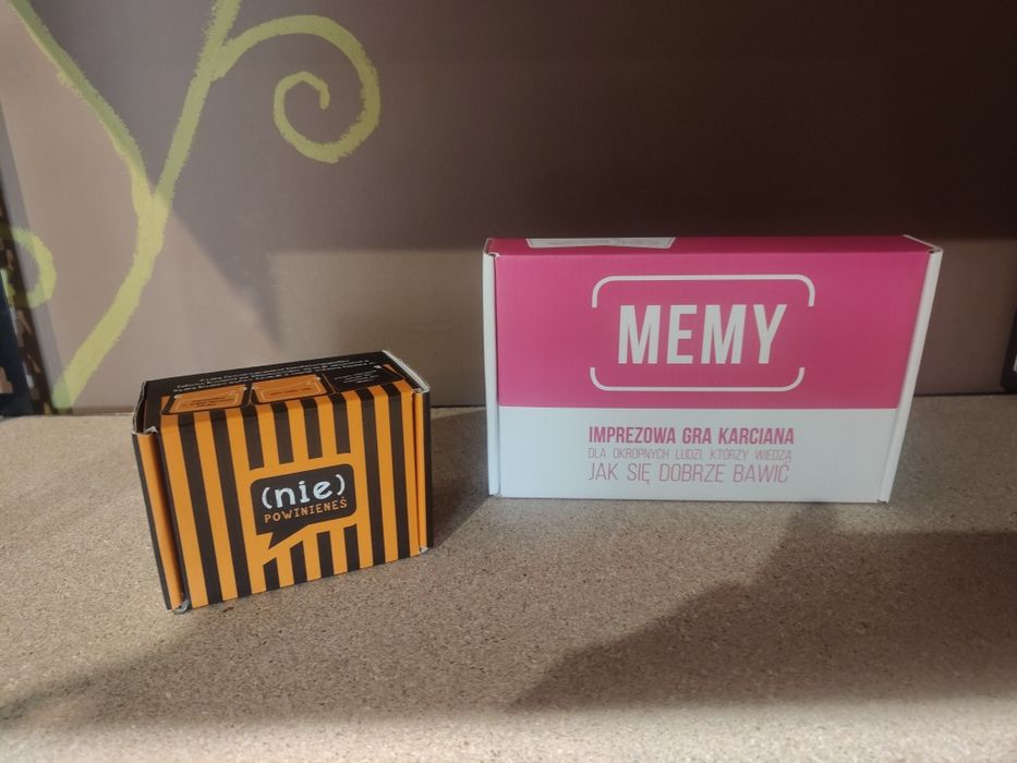 MEMY imprezowa gra karciana + (nie) powinieneś ZESTAW
