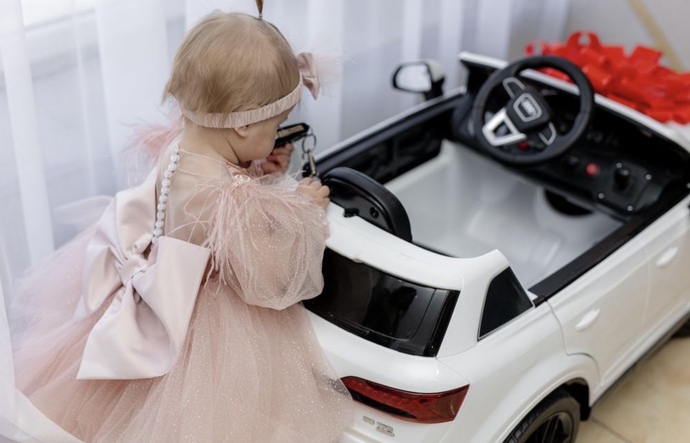 Сукня на рочок , святкова сукня