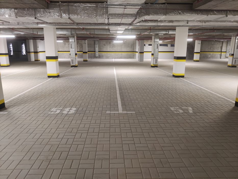 Здам паркомісце на довгострок у 4/5 будинку Central Park