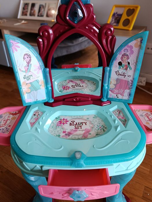 Penteadeira Infantil com luzes e musicas