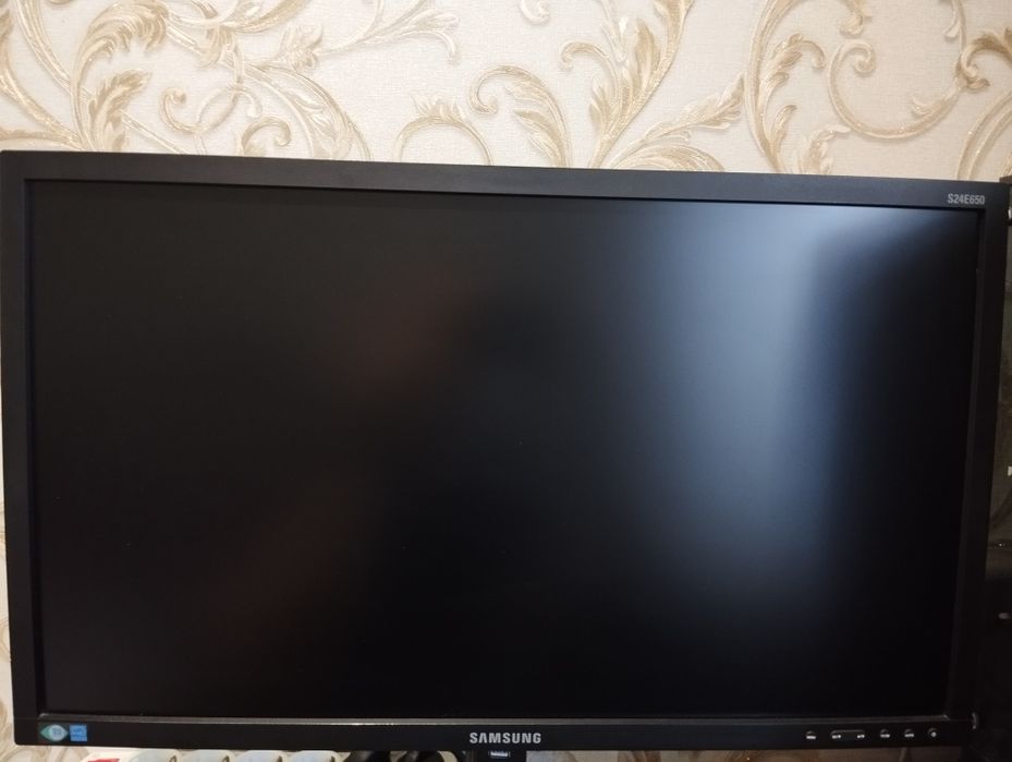 Монітор 24" Samsung FHD IPS