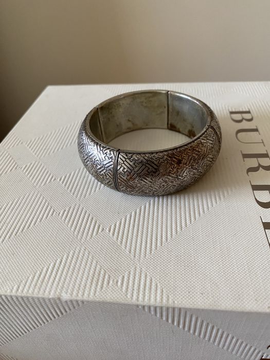 Pulseira em latão