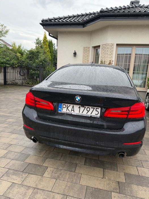 BMW Seria 5 BMW 530e PERFORMANCE 252KM Exclusive Edition