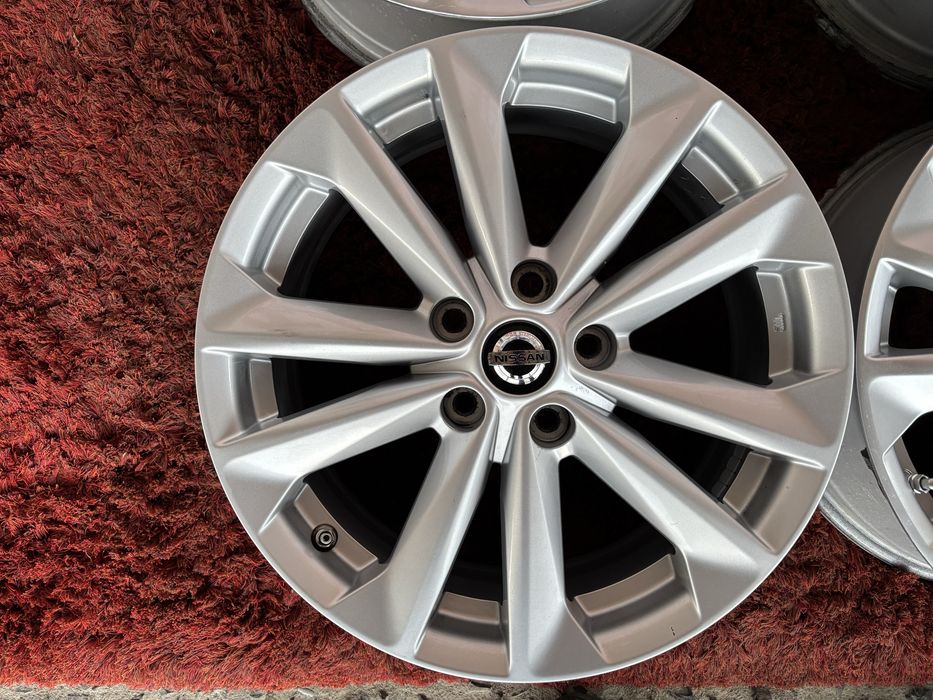 Original Nissan Juke Roque Qashqai X-Trail R17 5x114,3
