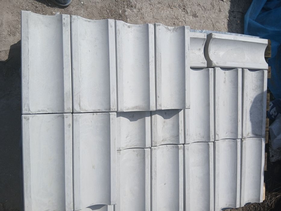 Бетонный отлив / водосток 35×16×6 см. Днепр, левый берег. Песок. Отсев