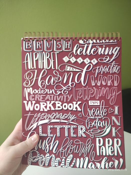 2 zeszyty ćwiczeń do brush letteringu kaligrafii Devangari