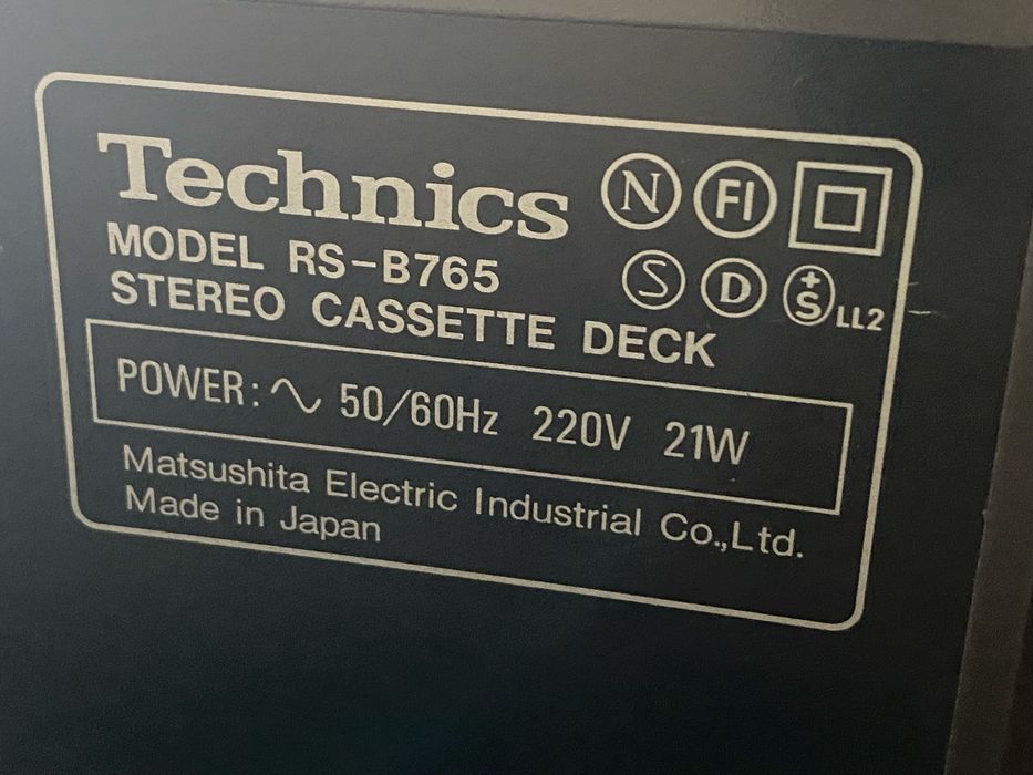 Magnetofon Technics RS-B765 stan gabinetowy.
