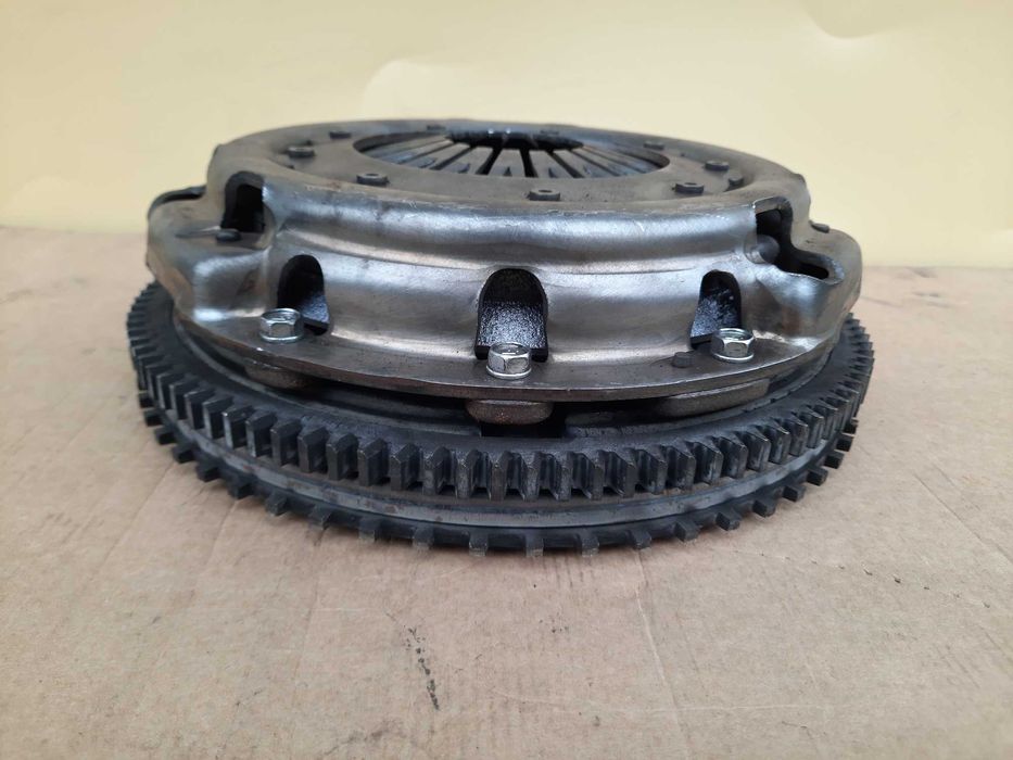 Маховик Демпфер Сцеплення Nissan X-трейл Primera Almera X-trail 2.2