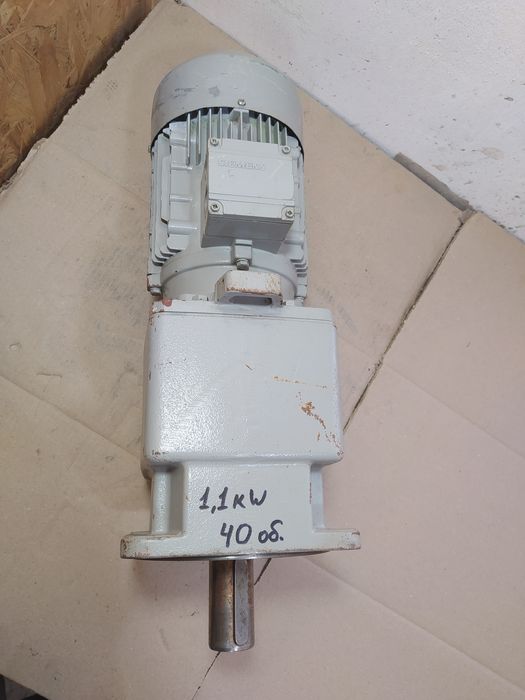 Мотор-редуктор 1,1квт,- 40об., та 50об., моторедуктор электродвигатель