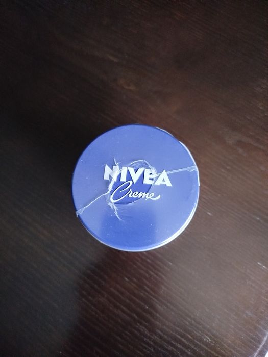 Creme Nívea novo selado
