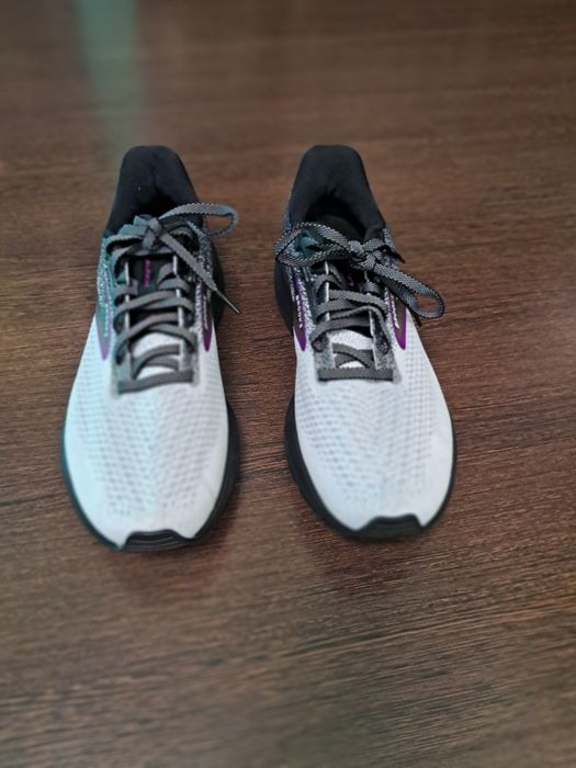 Кросівки  BROOKS LAUNCH 10 р39 25см