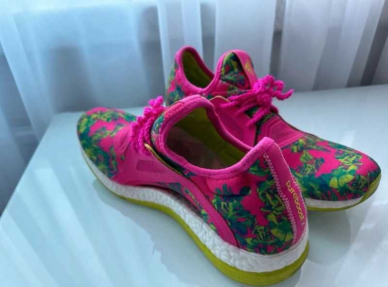 ADIDAS pureboost women - shock pink semi solar slime 38.5
