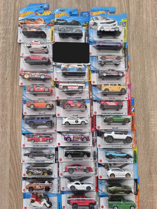 Hot wheels mainline