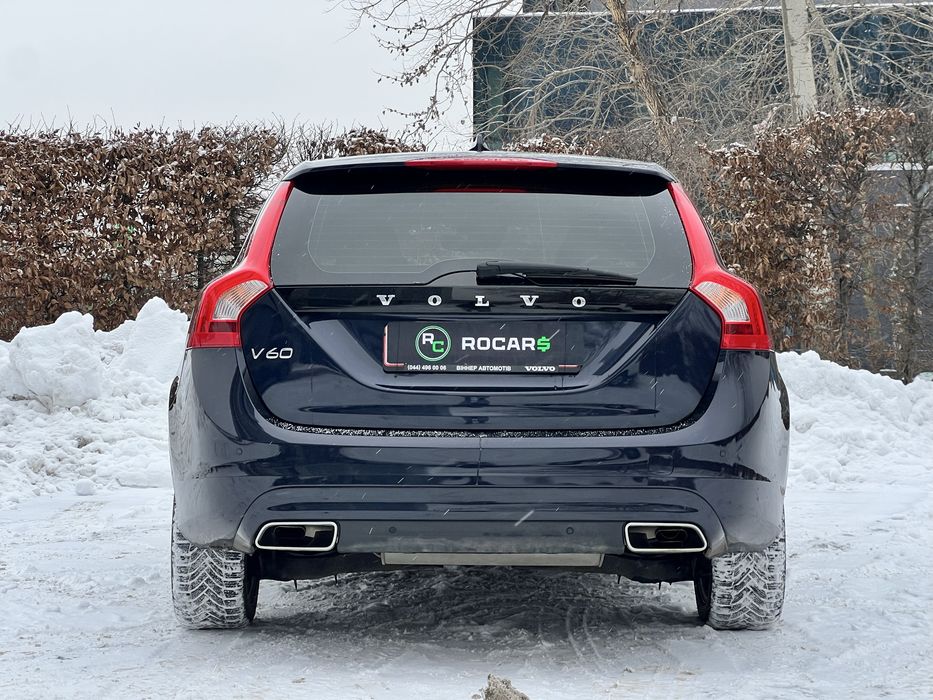 Volvo v60 2.0 4D Автомат Не фарбована