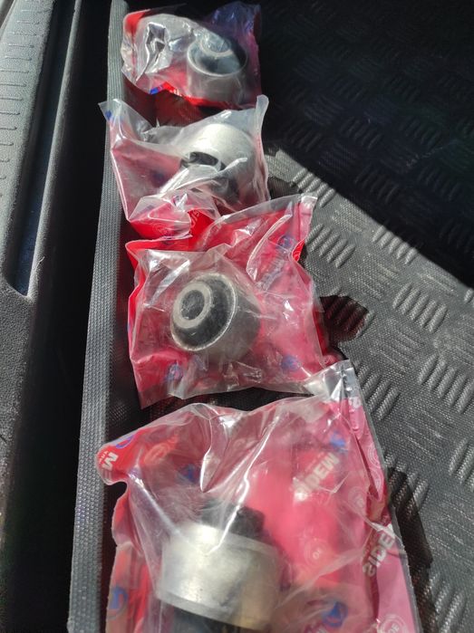 Сейлентблоки Sidem передні до Renault Megane 3