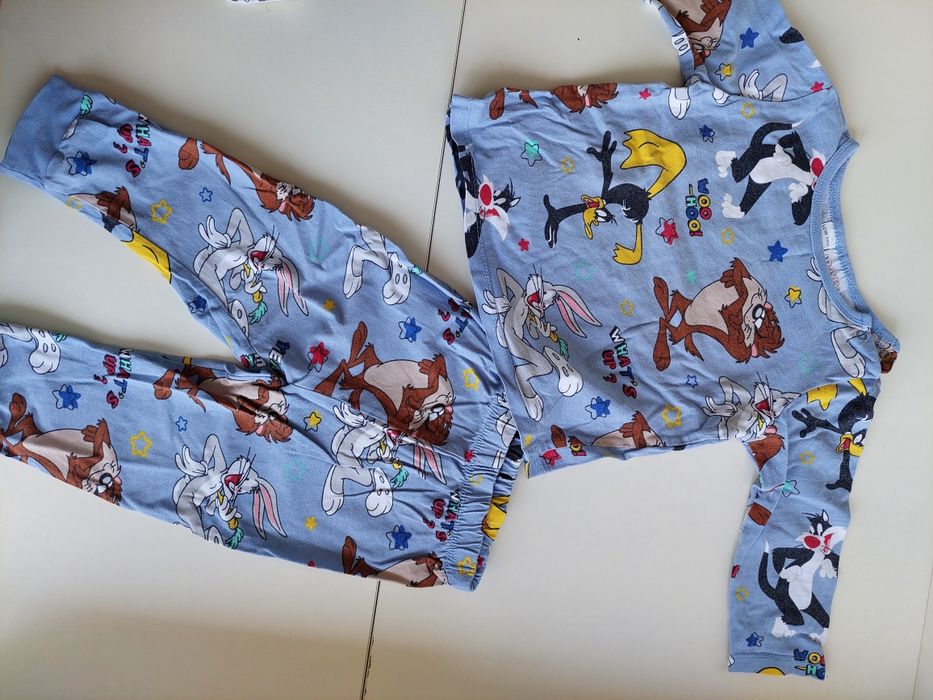 Продам детские вещи