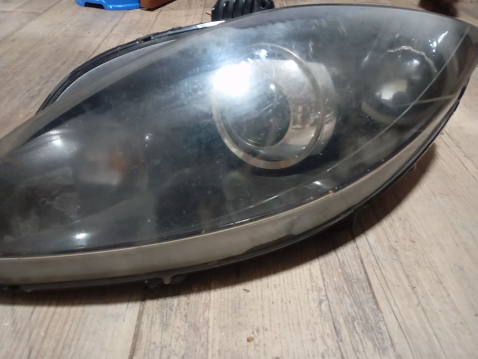 Farol esquerdo SEAT Leon