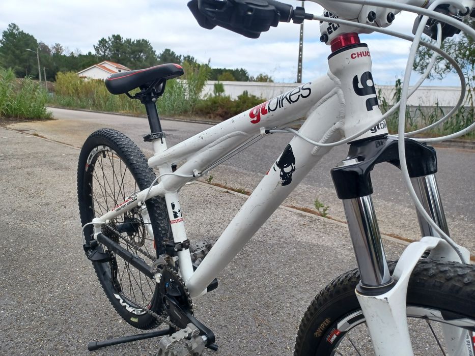 Bicicleta GT chucker 3.0 dirt/street
