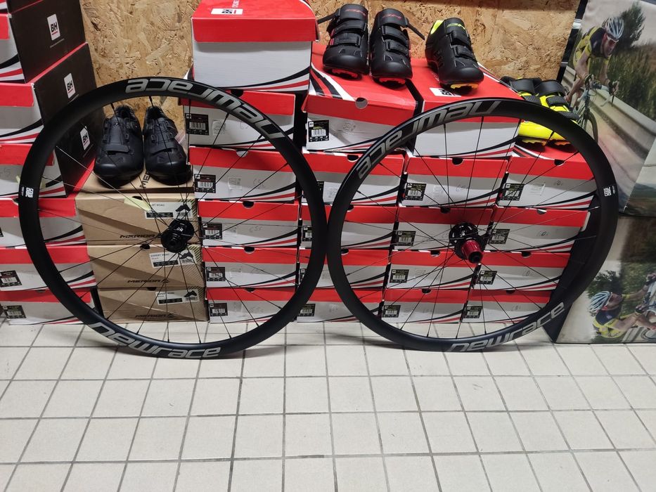 Novas new race comp 35 disco ainda mais leves