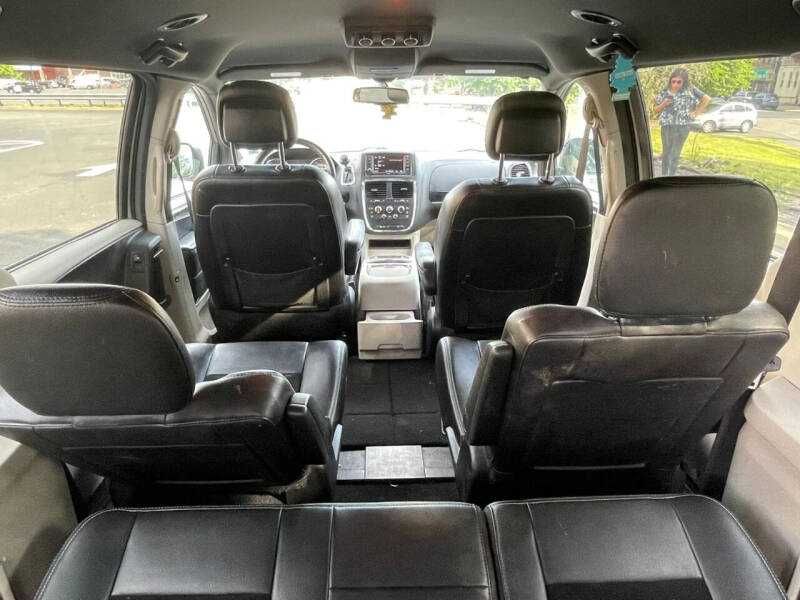2017 Dodge Caravan