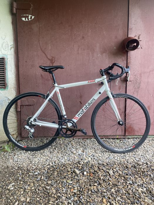 Шосейник шоссейник туринг гравел фікс велосипед