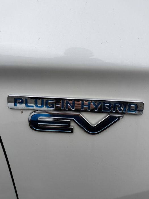 Продам Mitsubishi Outlander Hybrid