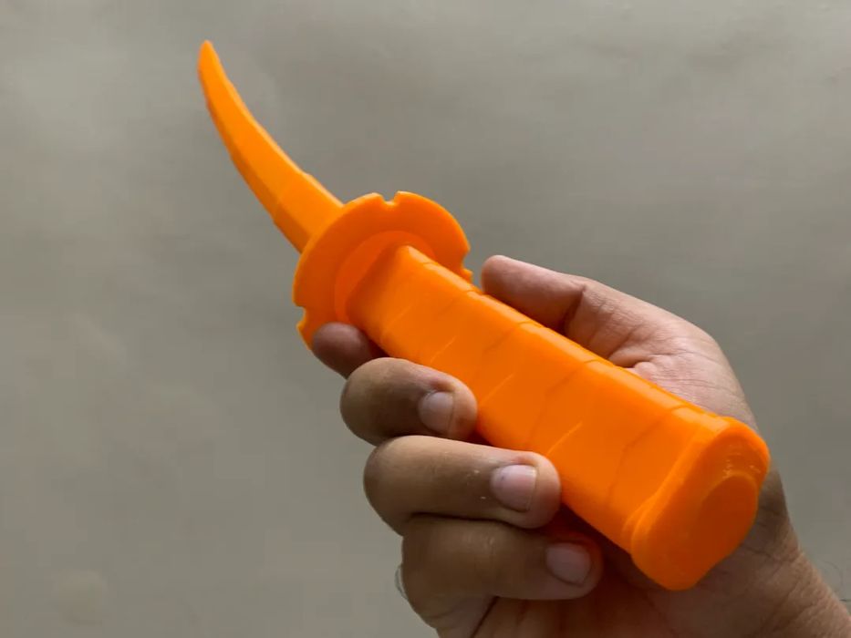 Espada Tessaiga Inuyasha Cosplay Retrátil (Plastico)