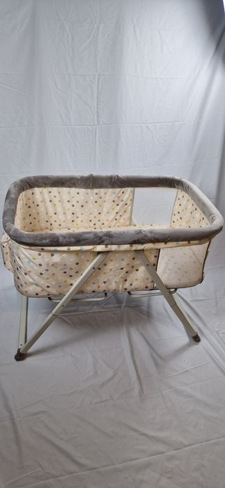 Łóżeczko turystyczne