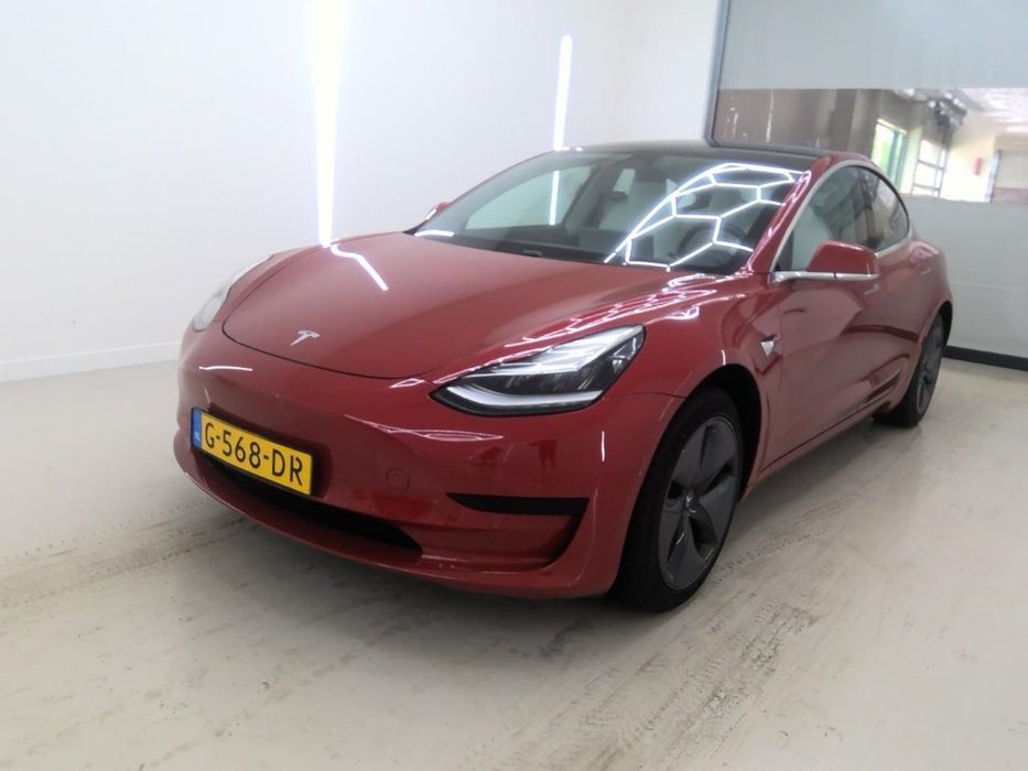 Tesla model 3 rigorosamente impecavel