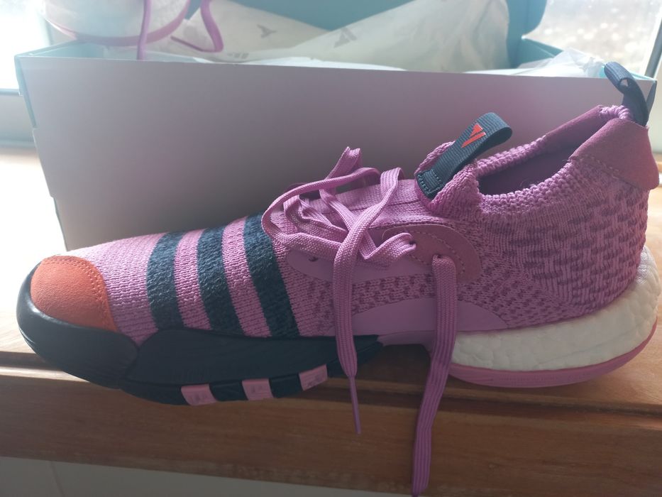 Sapatilhas  basquetebol  adidas novas