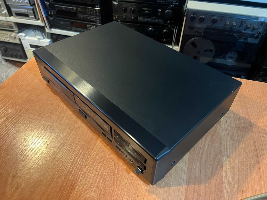 Odtwarzacz płyt CD Onkyo DX-710 Audio Room