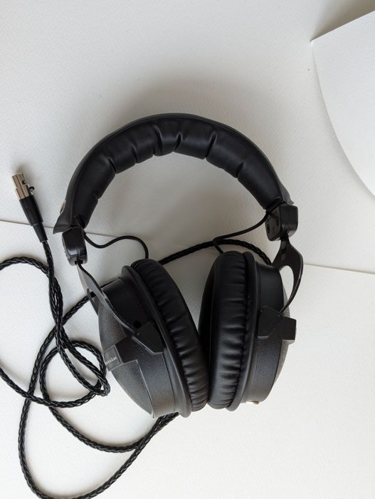 Beyerdymamic dt770pro black edition балансе підключення