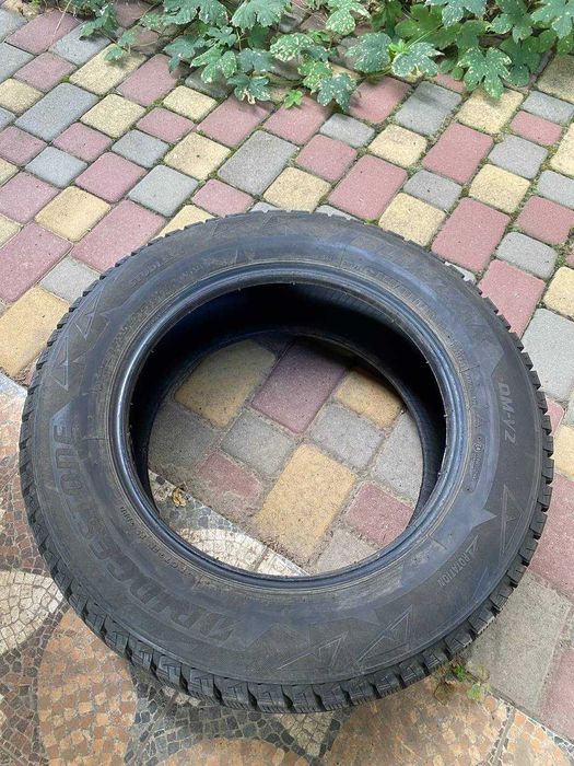 Шина Bridgestone Blizzak 225/65 R17