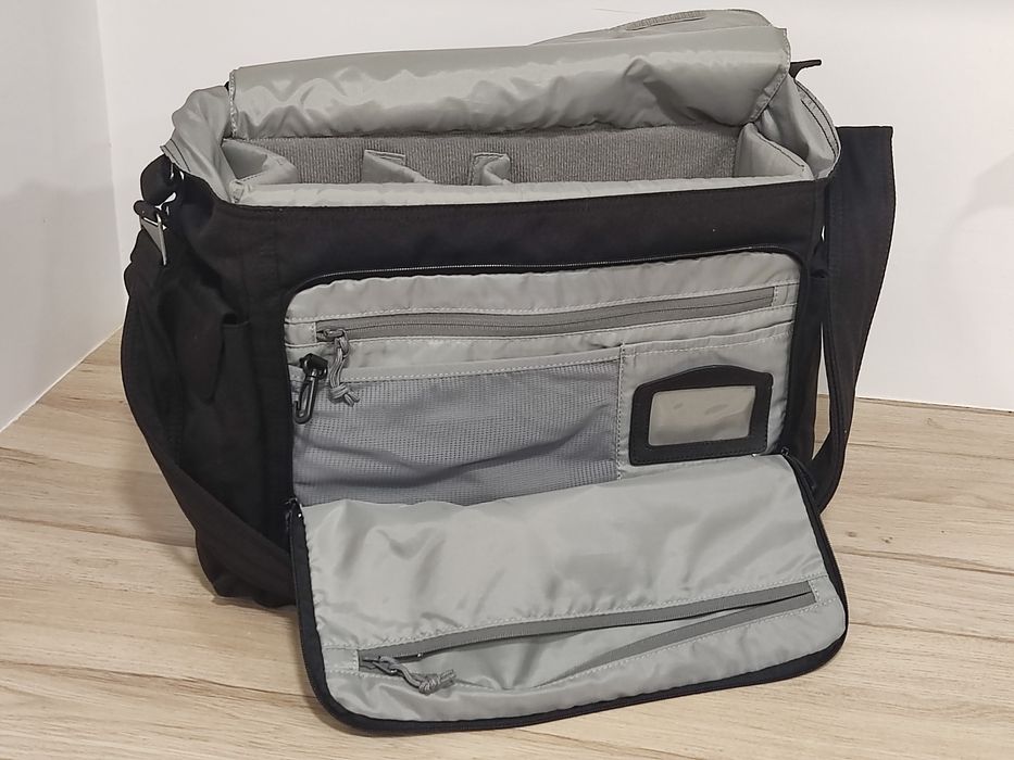 Mala fotografia Lowepro Urban Reporter 350