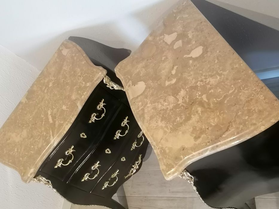 Par de cómodas "Bombée" (ou mesas de apoio mesinhas cabeceira) Luís XV