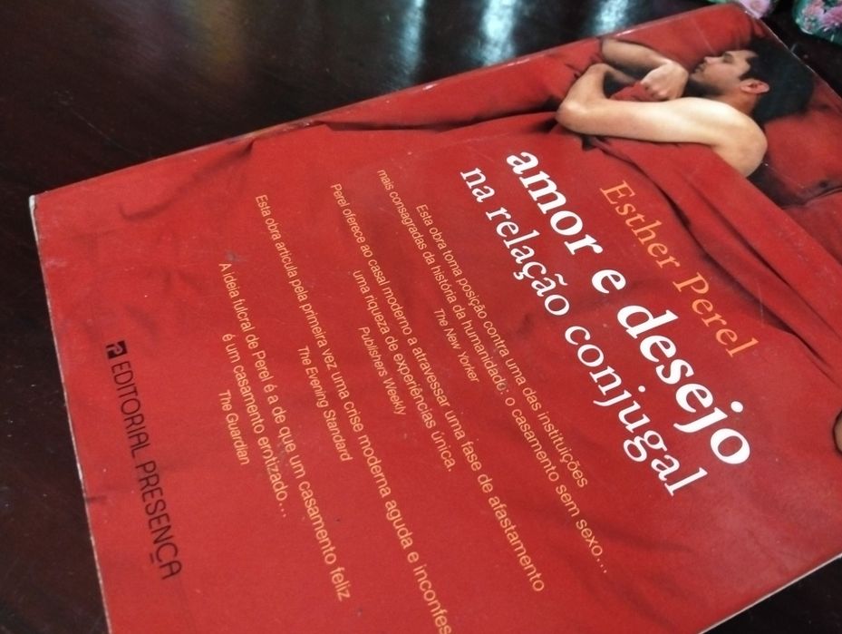 livro "Amor e Desejo na Relação Conjugal" da autora Esther Perel