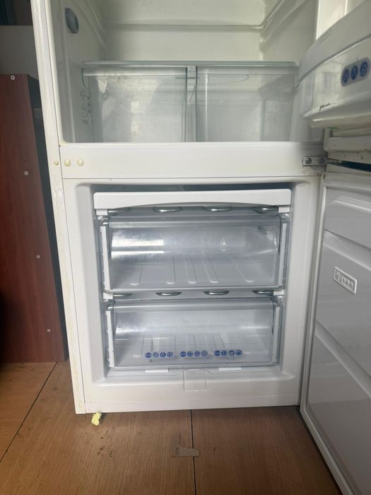 Lodówka Whirlpool ARC 5520