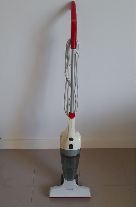Aspirador vertical 600w