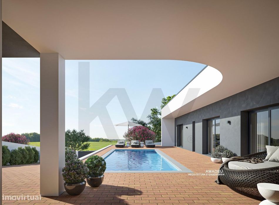 Moradia Isolada T3 com Piscina e 1.200 m2 de Terreno em Sobral de Mont