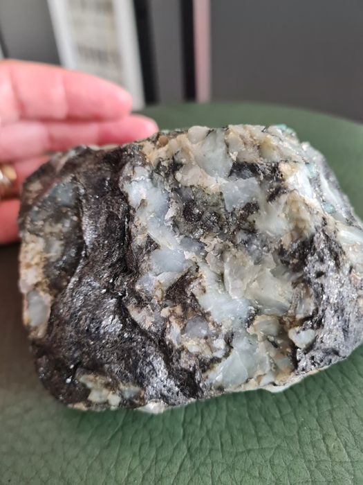 Esmeralda bruto de qualidade