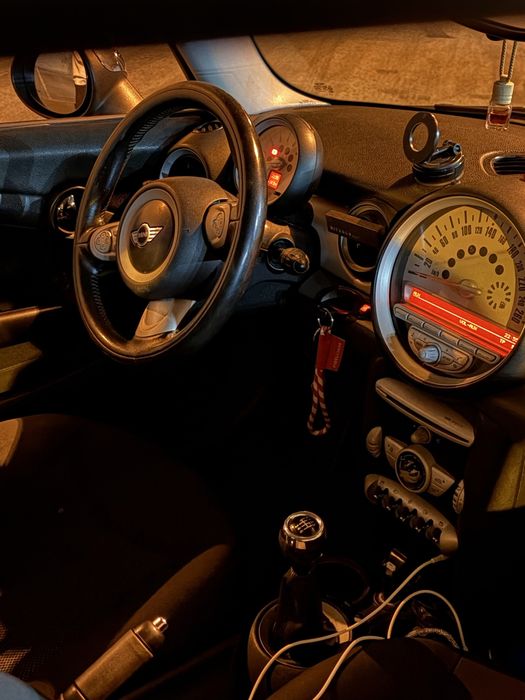 MINI COOPER 1600 Gasolina