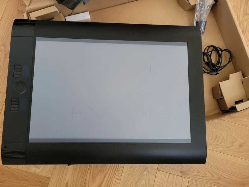 Tablet graficzny Wacom Intuos 4 XL DTP (ptk-1240-d)