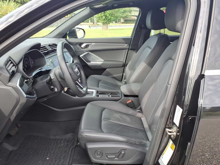 Audi Q3      2019