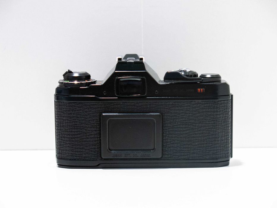 Câmara Fotográfica Pentax ME - Black