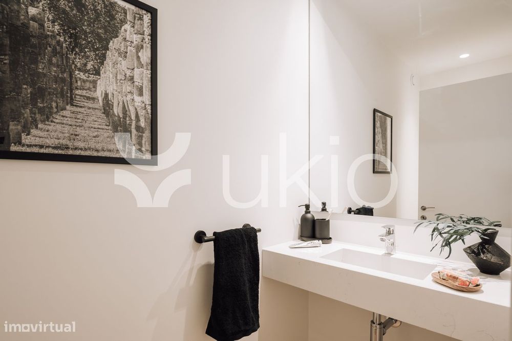 Apartamento T1 com ginásio em Av. de Roma - Campo Pequeno